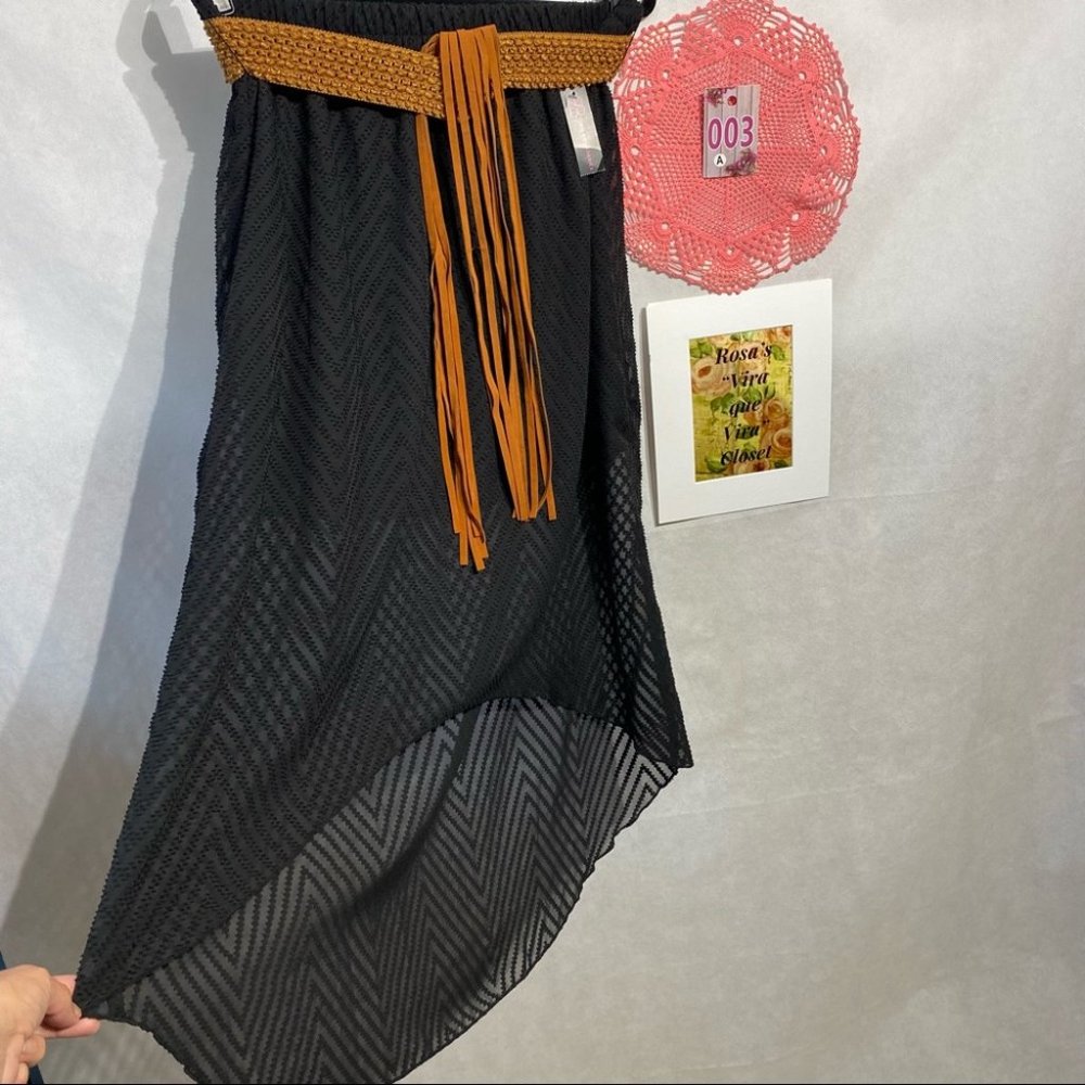 No Boundaries High/Low Black Skirt with Belt - Picture 3 of 7